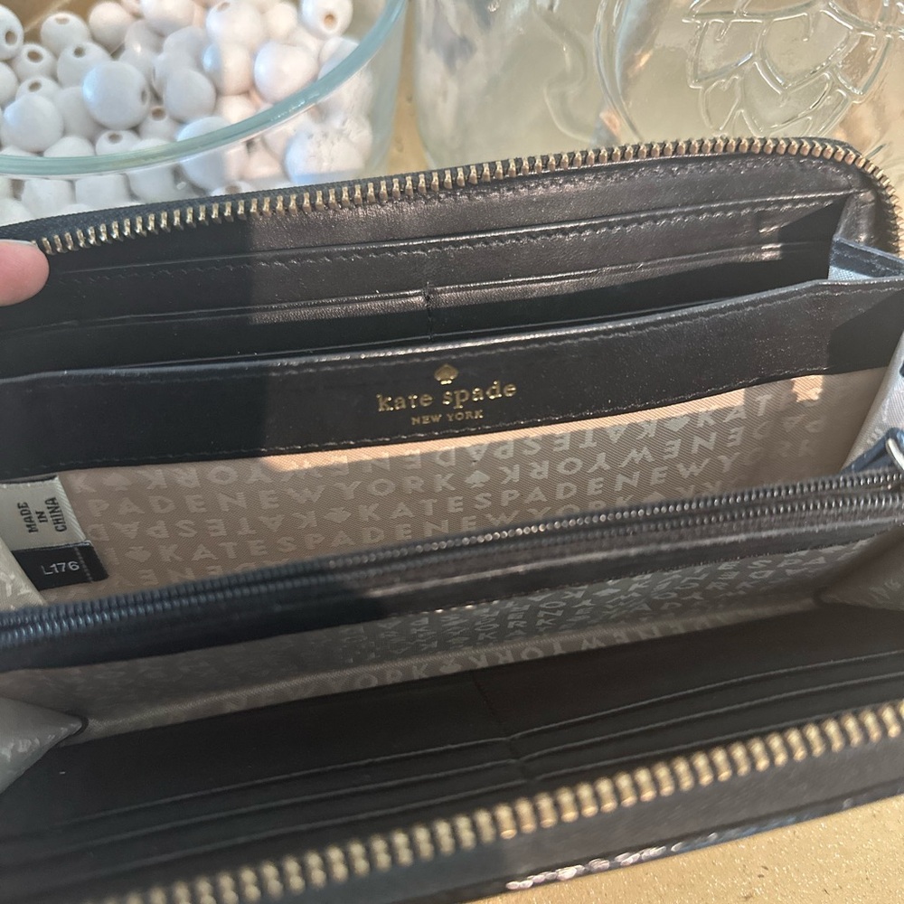 Kate Spade Wallet - Picture 3 of 4